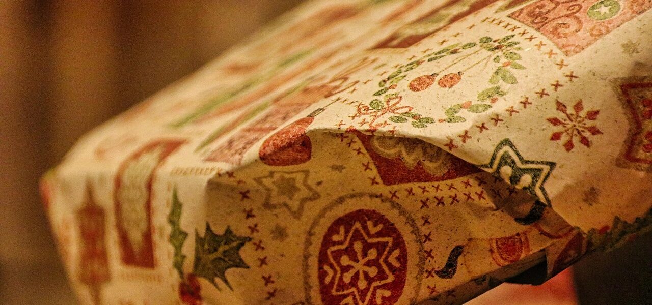 Giv kærligheden form: Unikke smykkegaver, der taler til hendes hjerte